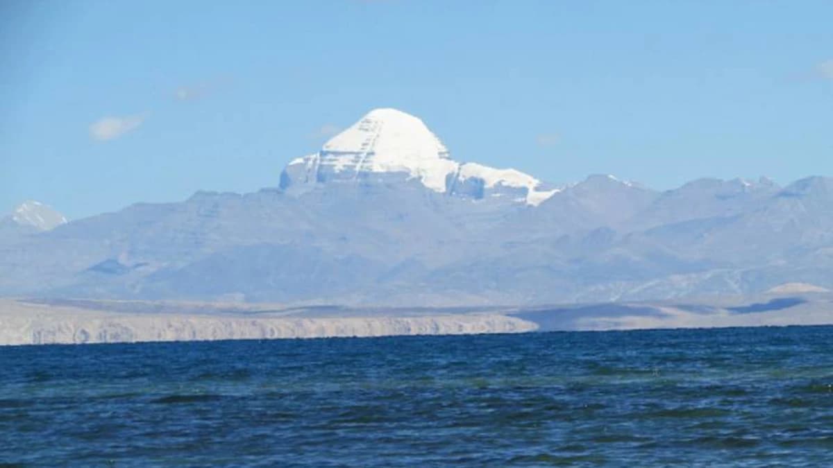 mt-kailash-and-lake-manasarovar