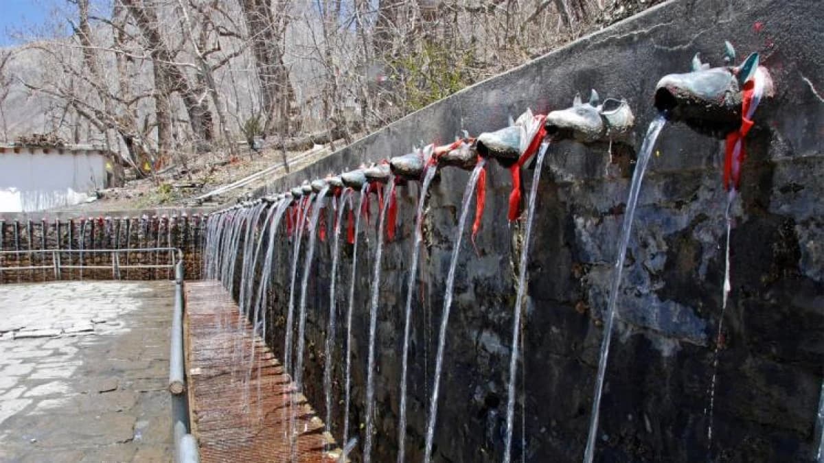 108-holy-taps-in-muktinath