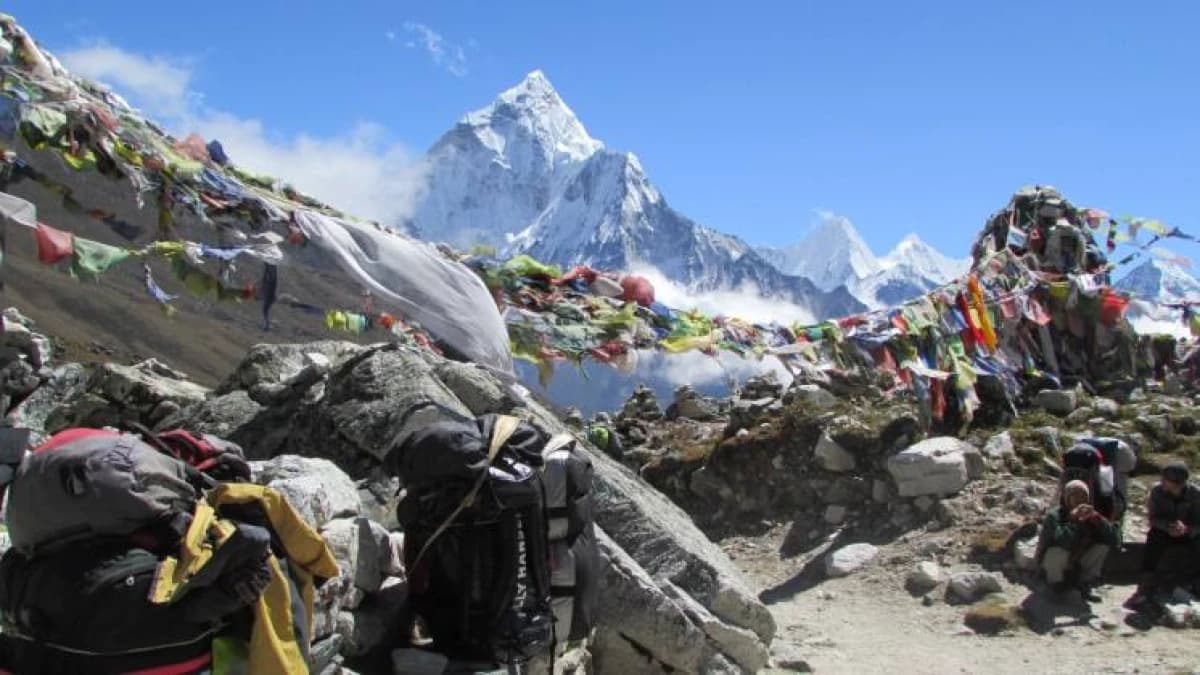 on-the-route-everest-base