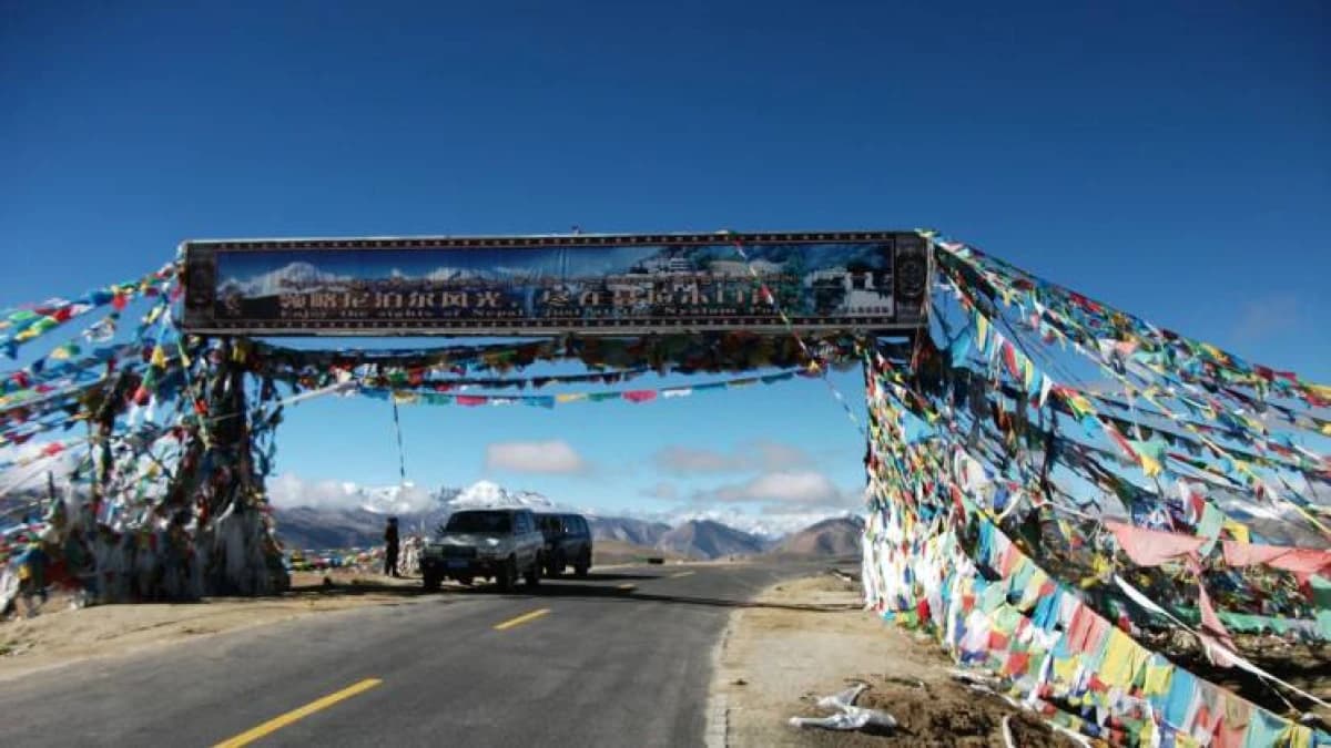lhasa-kailash-tour-in-may-12